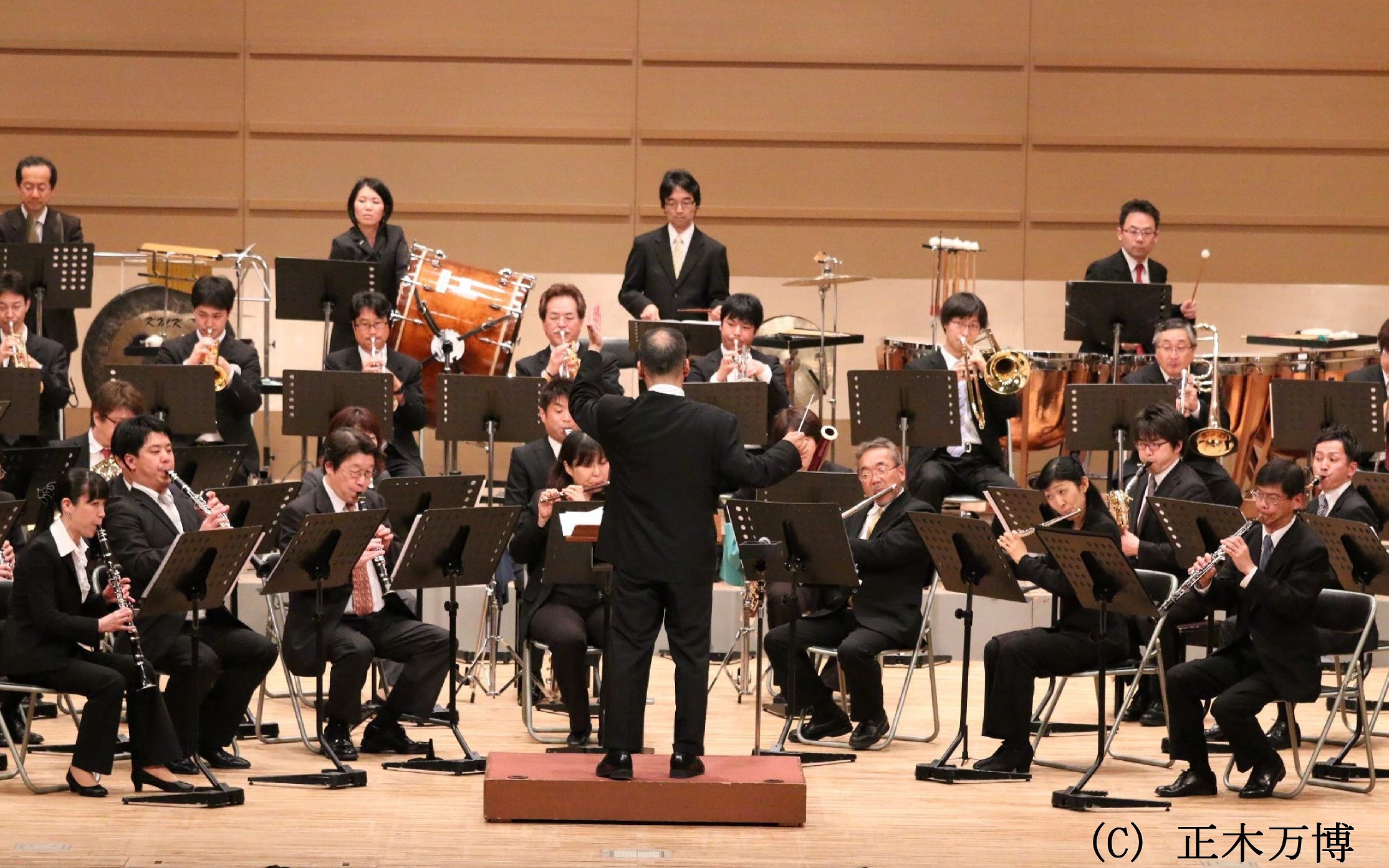演奏／Osaka Shion Wind Orchestra